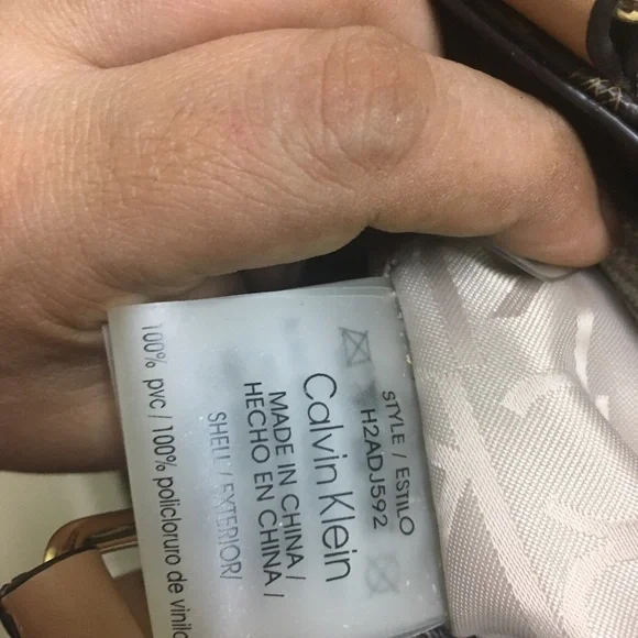 Authentic Calvin Klein coated PVC signature tote bag - Picture 14 of 15